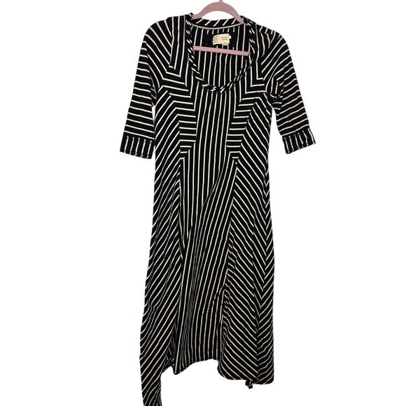 Saturday Sunday Dresses & Skirts - Anthropologie Saturday Sunday Cotton Jersey Dress Size Large Striped Black White